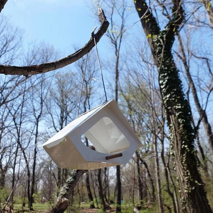 Beekman Fly-Thru Bird Feeder 2 Beekman Fly-Thru Bird Feeder - Image 2