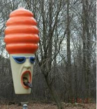 Hot Lips Hilda Stoneware Bird Feeder 3 Hot Lips Hilda Stoneware Bird Feeder - Image 3