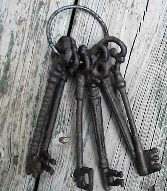 Cast Iron Skeleton Keys 1 Cast Iron Skeleton Keys