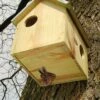 ESSCHERT DESIGN Squirrel House With Bottom Entry