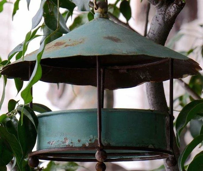 Birdie Buffet Rustic Hanging Feeder 2 Birdie Buffet Rustic Hanging Feeder - Image 2