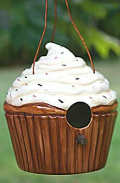Ceramic Cupcake Birdhouse 7 Ceramic Cupcake Birdhouse -US Poultry Sales Store jpeg 3
