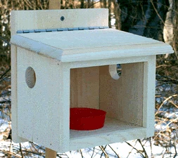 Post Mount Wooden Bluebird Feeder 1 Post Mount Wooden Bluebird Feeder
