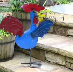 Jamming Roosters Metal Yard Art -US Poultry Sales Store rooster with trumpet yard art